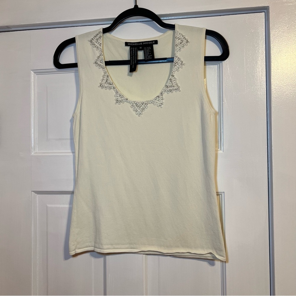 #88 MICHELLE NICOLE IVORY EMBELLISHED TANK TOP MEDIUM